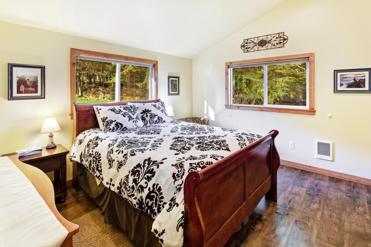 Obstruction Pass Cottage Olga Εξωτερικό φωτογραφία
