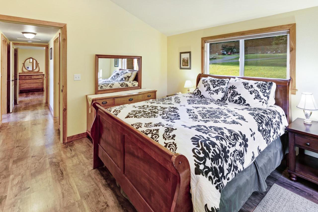 Obstruction Pass Cottage Olga Εξωτερικό φωτογραφία