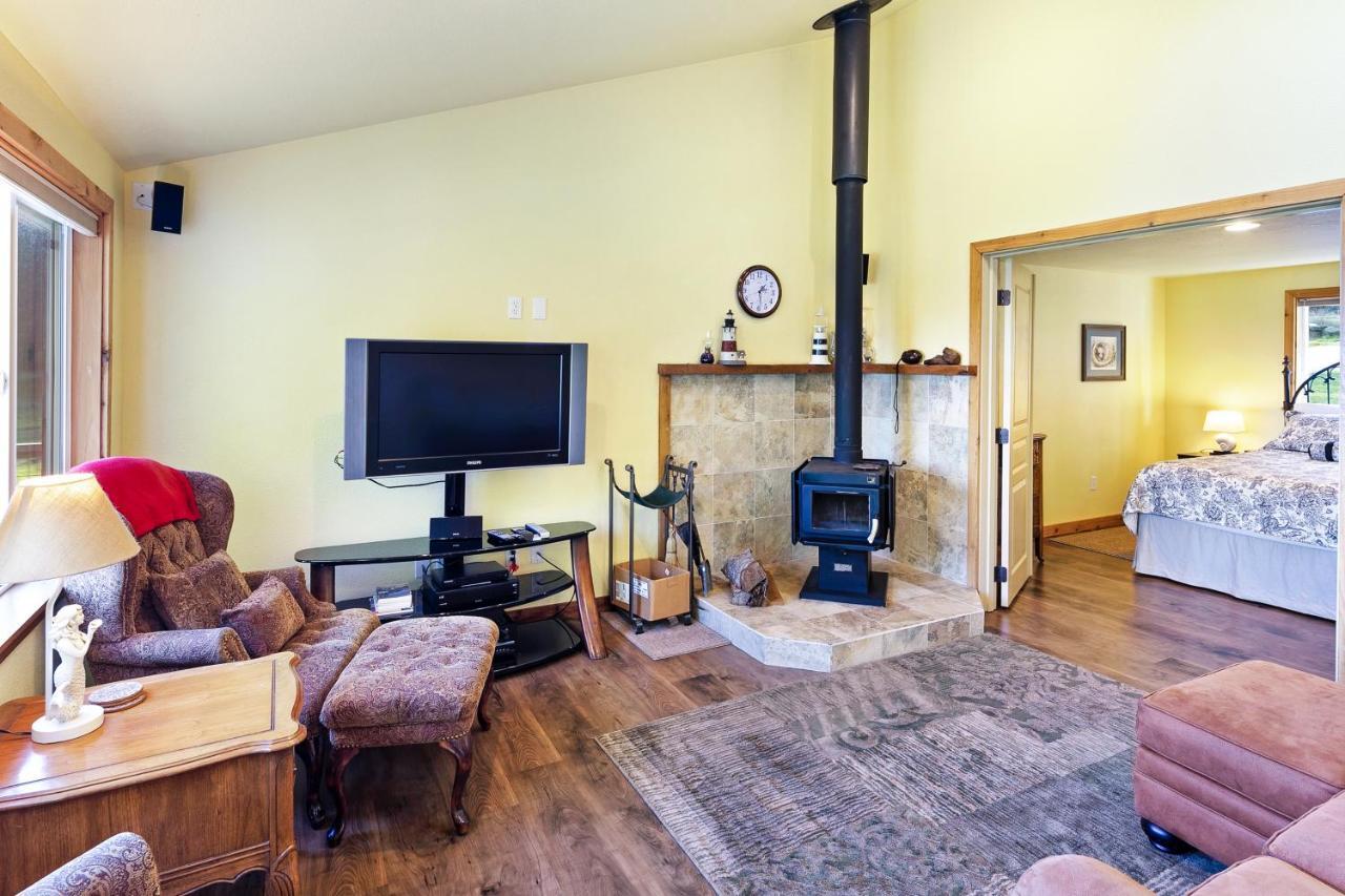 Obstruction Pass Cottage Olga Εξωτερικό φωτογραφία